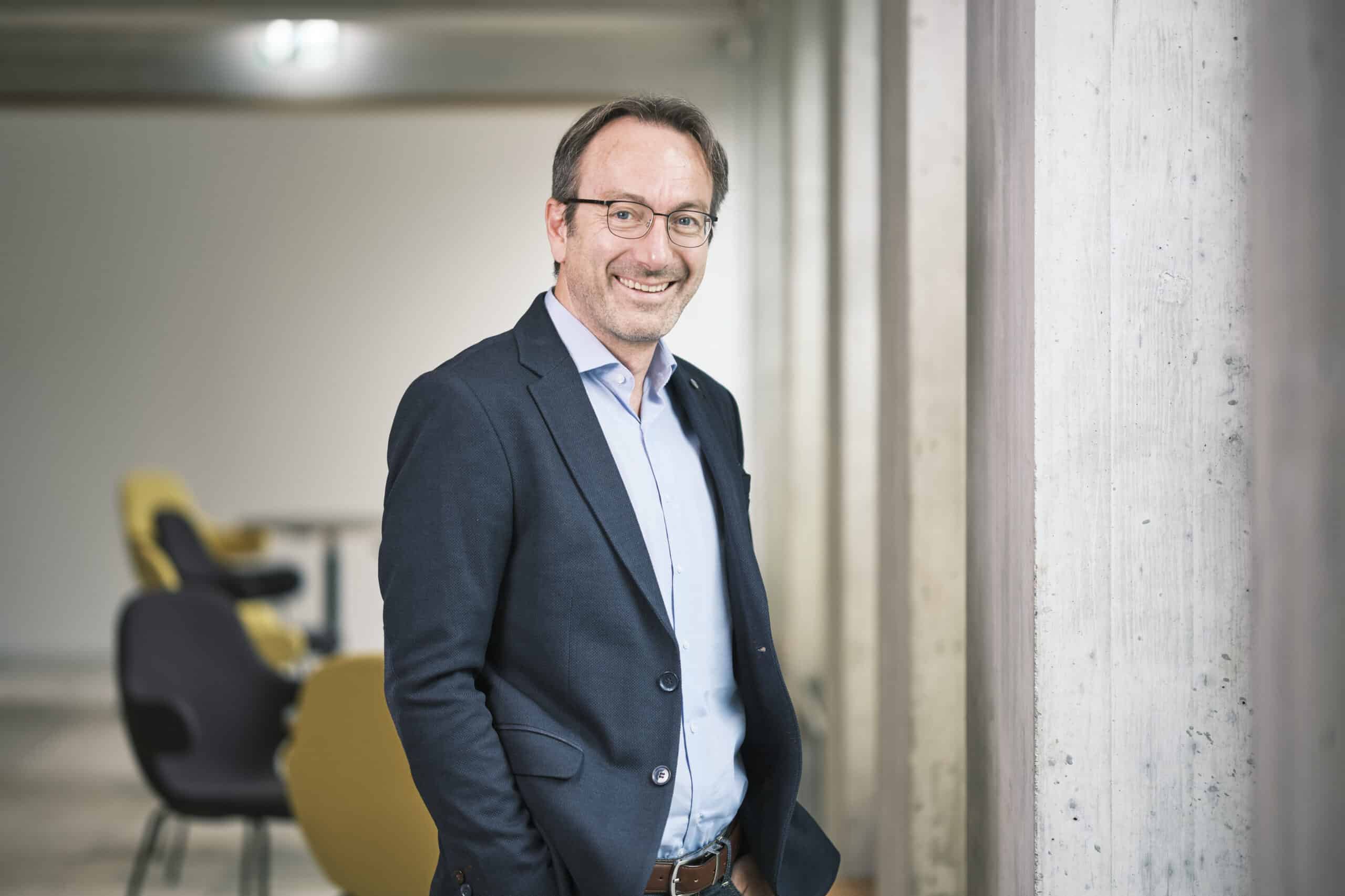 PD Dr. Franz Tóth